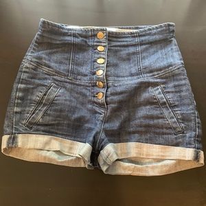 High waisted denim short